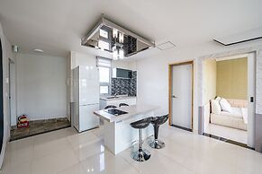 Pohang Pinewave Sea & Spa Pension