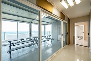 Pohang Pinewave Sea & Spa Pension