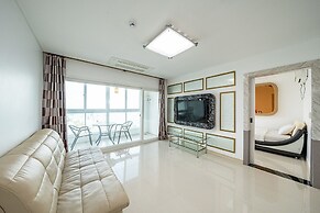 Pohang Pinewave Sea & Spa Pension