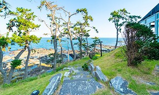 Pohang Pinewave Sea & Spa Pension