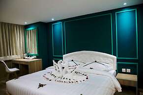 Sanctuary Hotel Yangon