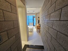 Daylight Lagomar Pension