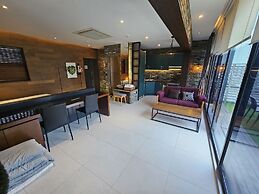 Daylight Lagomar Pension