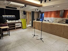 Daylight Lagomar Pension