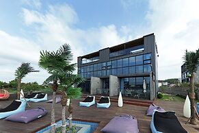 Daylight Lagomar Pension