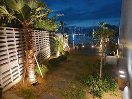 Daylight Lagomar Pension