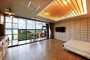 Daylight Lagomar Pension