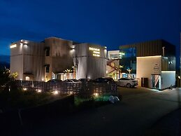 Daylight Lagomar Pension