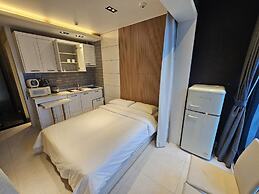 Daylight Lagomar Pension