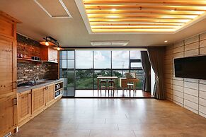 Daylight Lagomar Pension