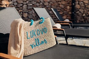 Lukovo Villas