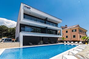 Luxury Apartments Magali 3
