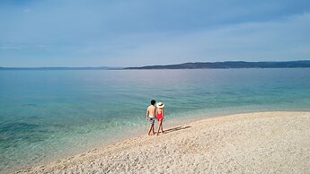 Bluesun Mala Berulia