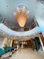 L Meridian Suites