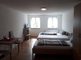 Apartments B & B27