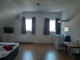 Apartments B & B27