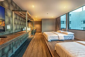 Happy Station Bangkok