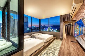 Happy Station Bangkok