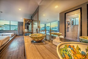 Happy Station Bangkok