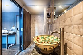 Happy Station Bangkok