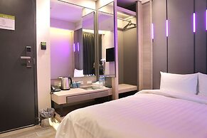 Kiwi Share Hotel - Zhongli Station Branch - Hostel