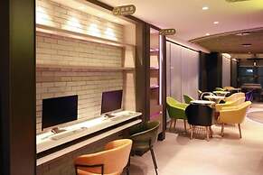 Kiwi Share Hotel - Zhongli Station Branch - Hostel