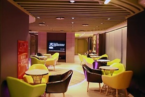 Kiwi Share Hotel - Zhongli Station Branch - Hostel