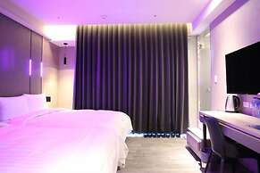 Kiwi Share Hotel - Zhongli Station Branch - Hostel