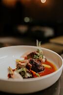 Kozmo Hotel Suites & Spa - Small Luxury Hotels of the World