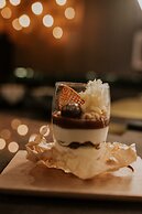 Kozmo Hotel Suites & Spa - Small Luxury Hotels of the World