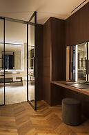 Kozmo Hotel Suites & Spa - Small Luxury Hotels of the World