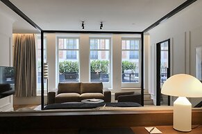 Kozmo Hotel Suites & Spa - Small Luxury Hotels of the World