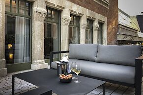 Kozmo Hotel Suites & Spa - Small Luxury Hotels of the World