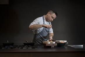 Kozmo Hotel Suites & Spa - Small Luxury Hotels of the World