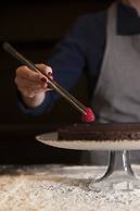 Kozmo Hotel Suites & Spa - Small Luxury Hotels of the World