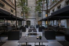 Kozmo Hotel Suites & Spa - Small Luxury Hotels of the World