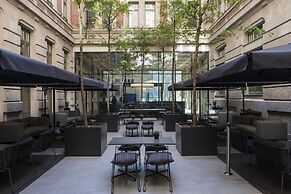 Kozmo Hotel Suites & Spa - Small Luxury Hotels of the World