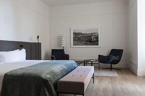 Kozmo Hotel Suites & Spa - Small Luxury Hotels of the World