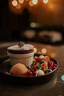 Kozmo Hotel Suites & Spa - Small Luxury Hotels of the World