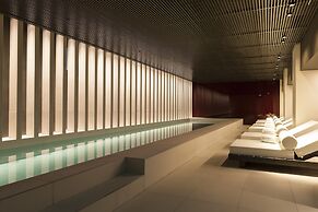 Kozmo Hotel Suites & Spa - Small Luxury Hotels of the World