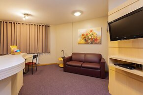 Tri Hotel & Flat Caxias