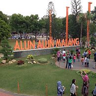 Semeru Hostel Malang - Adults Only