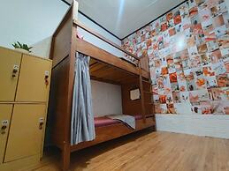 Semeru Hostel Malang - Adults Only