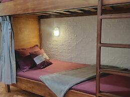 Semeru Hostel Malang - Adults Only