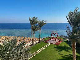 Nubian Village, Families and Couples only