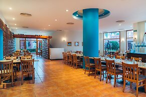 Nubian Island, Families and Couples only