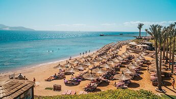 Nubian Island, Families and Couples only