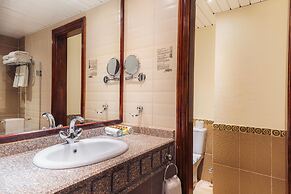 Nubian Island, Families and Couples only