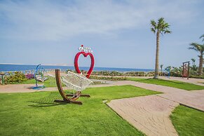 Nubian Island, Families and Couples only