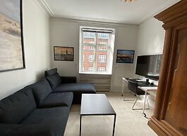 PSG 23 - Short Stay Apts by Living Suites